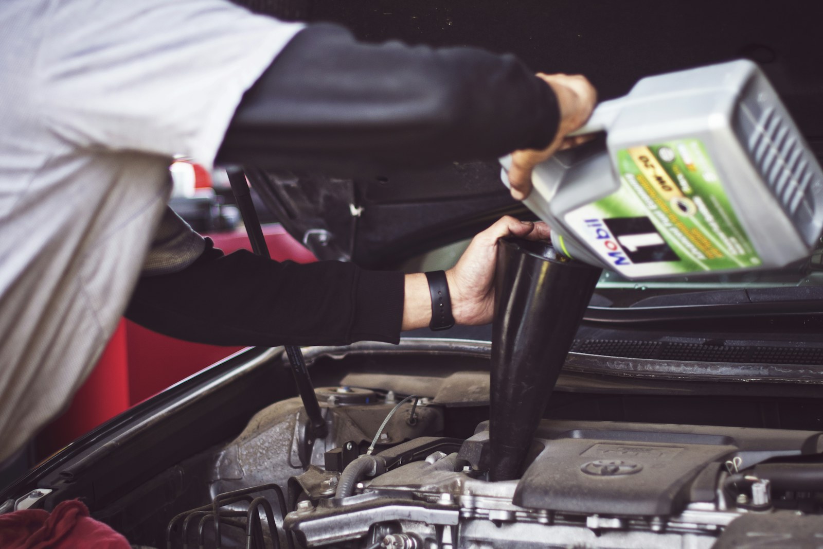 Automotive engine service